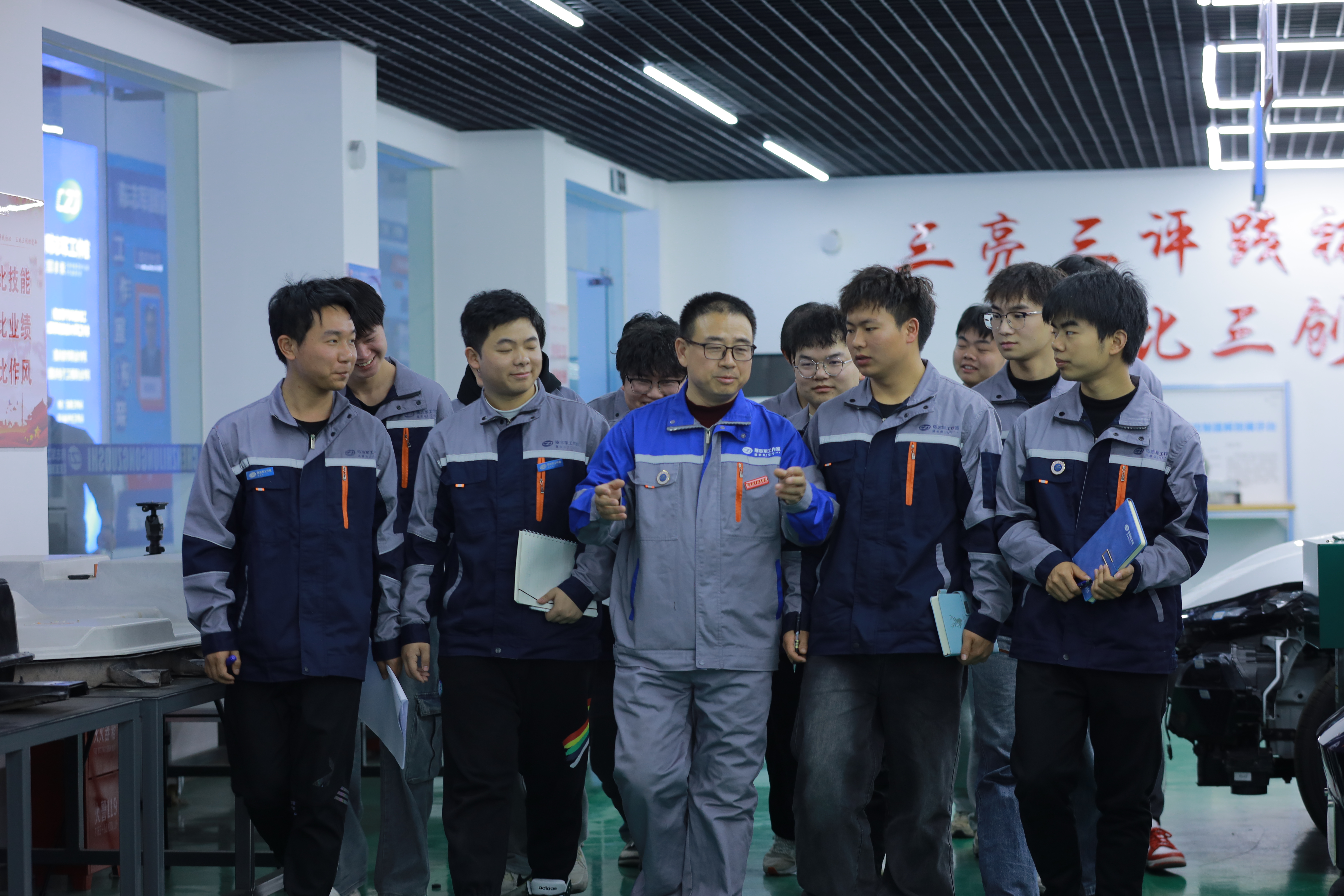 陈志军大师参展照片1.JPG